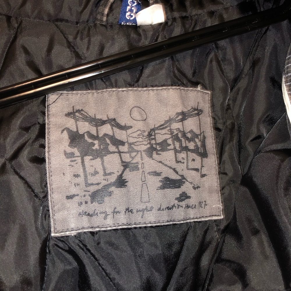 H&M Puffy Jacket - Picture 3 of 3